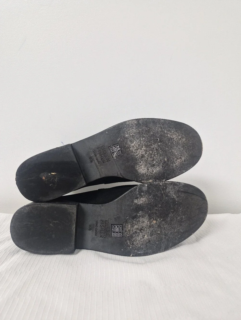Eileen Fisher Black Suede Leather Chelsea Bootie sz 9.5 - Picture 7 of 8